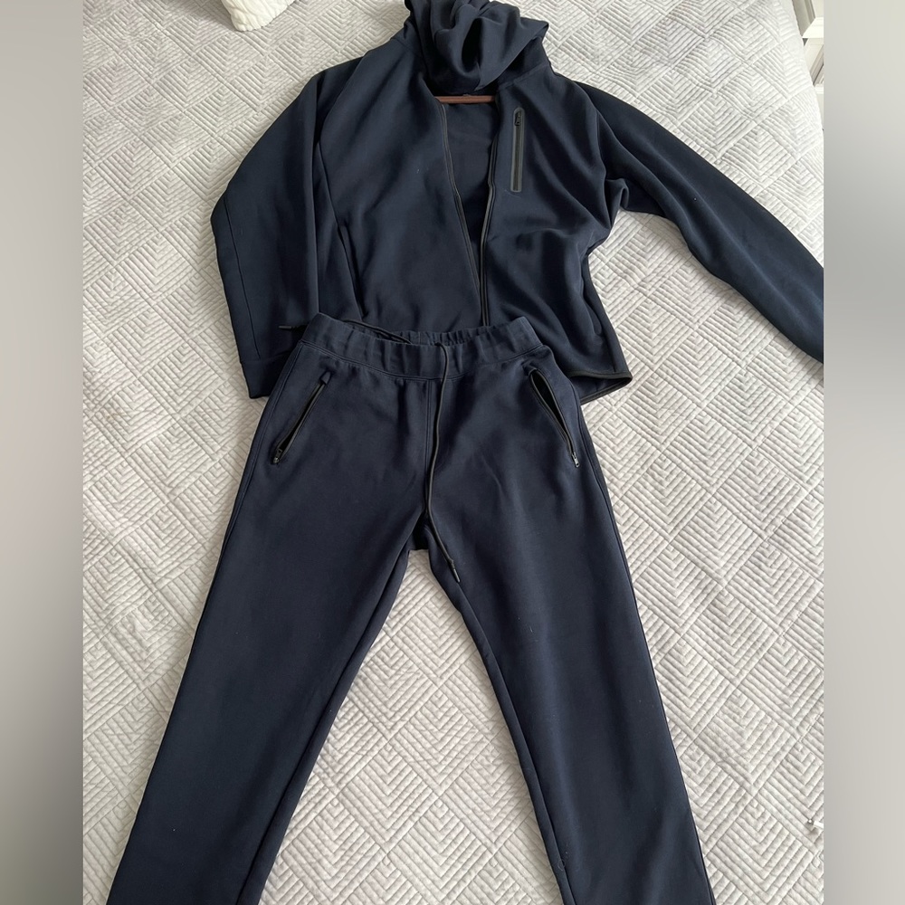 Uniqlo Tracksuit (Size L + M)